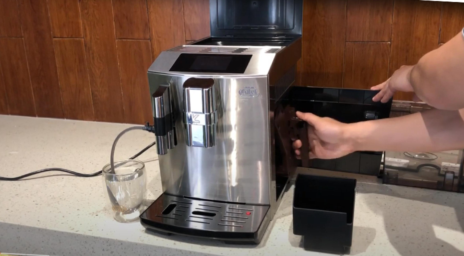 CLT - q07s cafetera totalmente automática con guardería cappuccina para promociones